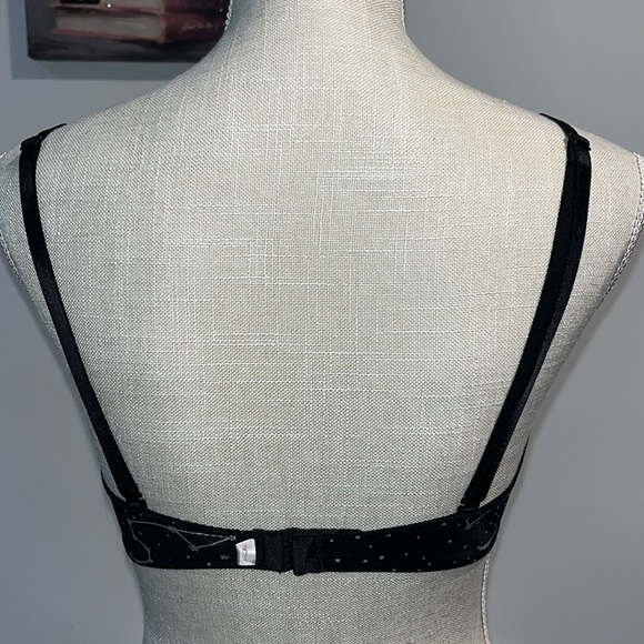 PINK Victoria’s Secret Smooth Lightly Lined T-Shirt Bra - Picture 7 of 16